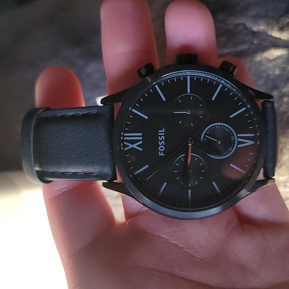 Black mens Fossil watch. NWT - Picture 3 of 8